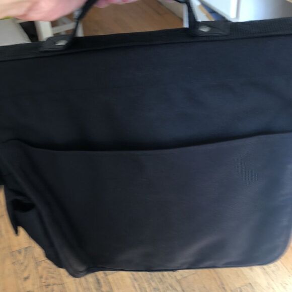 Fox 🦊 Gear Security Tote Organizational Compartments Inside/outside Handle - Picture 5 of 17